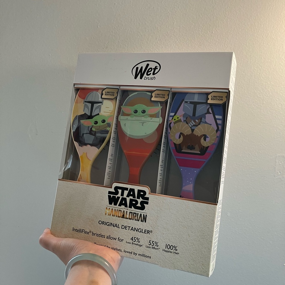 New Star Wars Mandalorian Original Detangler Set Wet Brush 3 Pack Baby Yoda